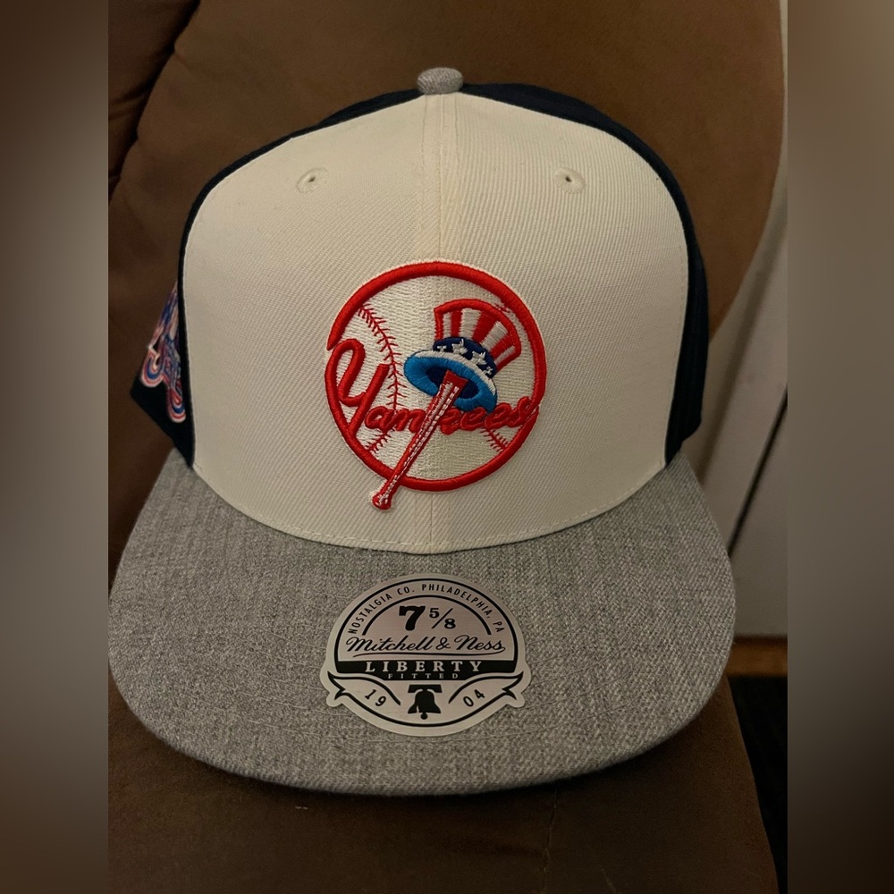 New York Yankees Mitchell & Ness MLB 75th World Series fitted hat 7 5/8